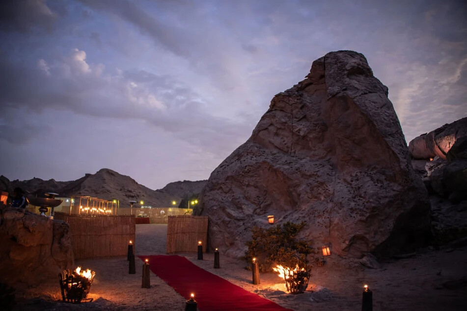 Cotton Events + Incentives: Canyon entrance